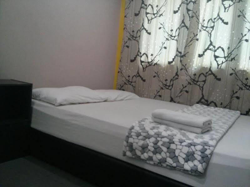 Oyo 43927 Sassana Hotel Kuala Lumpur Zewnętrze zdjęcie